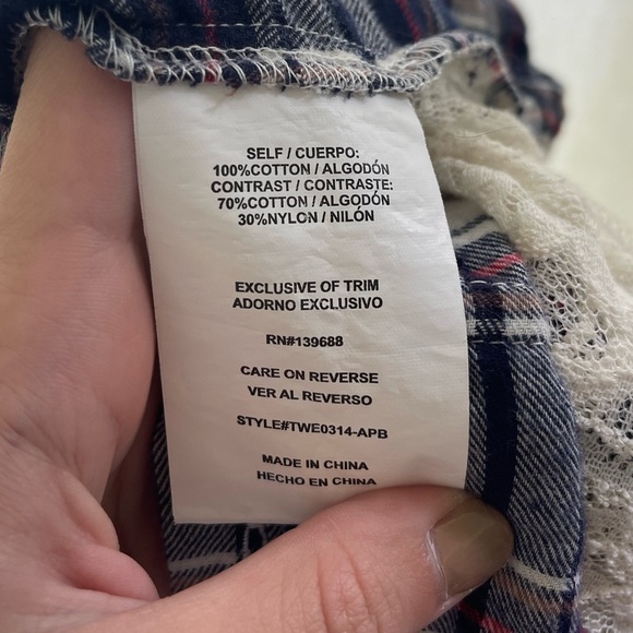 ALTERD STATE WOMENS LACE BACK FLANNEL - Picture 7 of 7